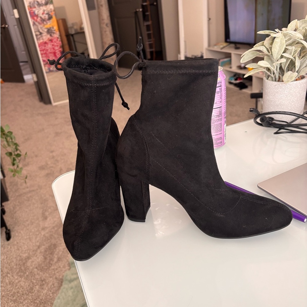Lulus Women’s black soft boots